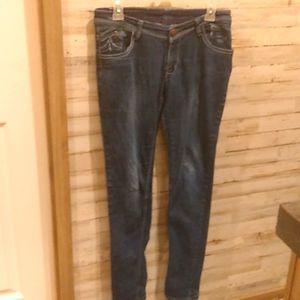 UCB women's skinny jeans.    Box 282.  5/23